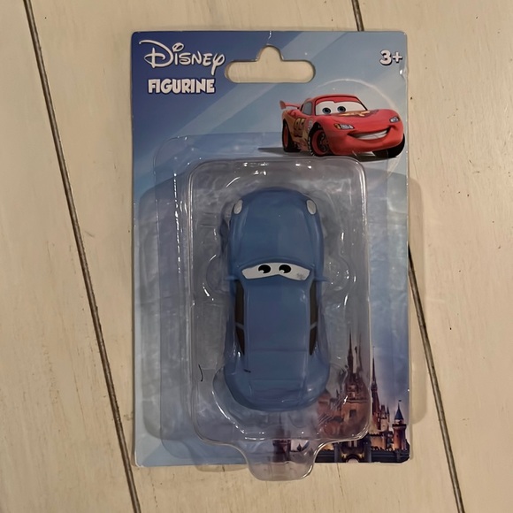 Disney Blue Car - Picture 1 of 2